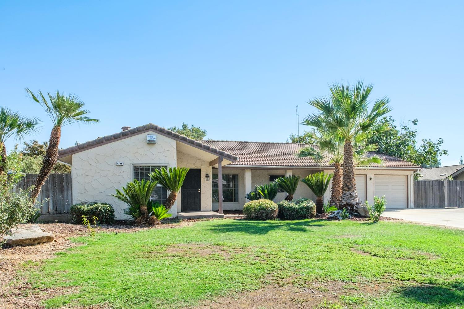 5238 E Townsend Ave, Fresno, CA 93727