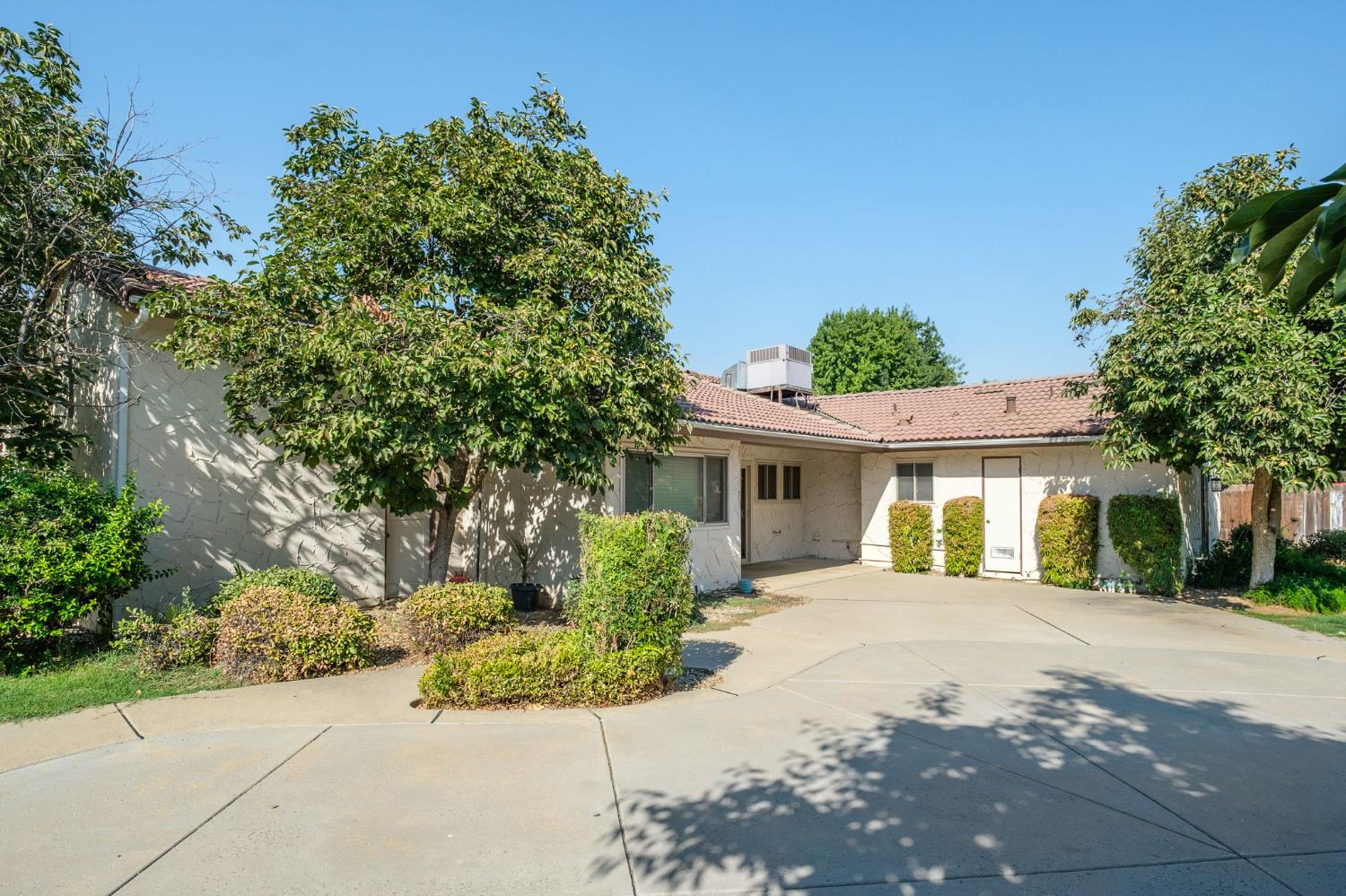 5238 E Townsend Ave, Fresno, CA 93727