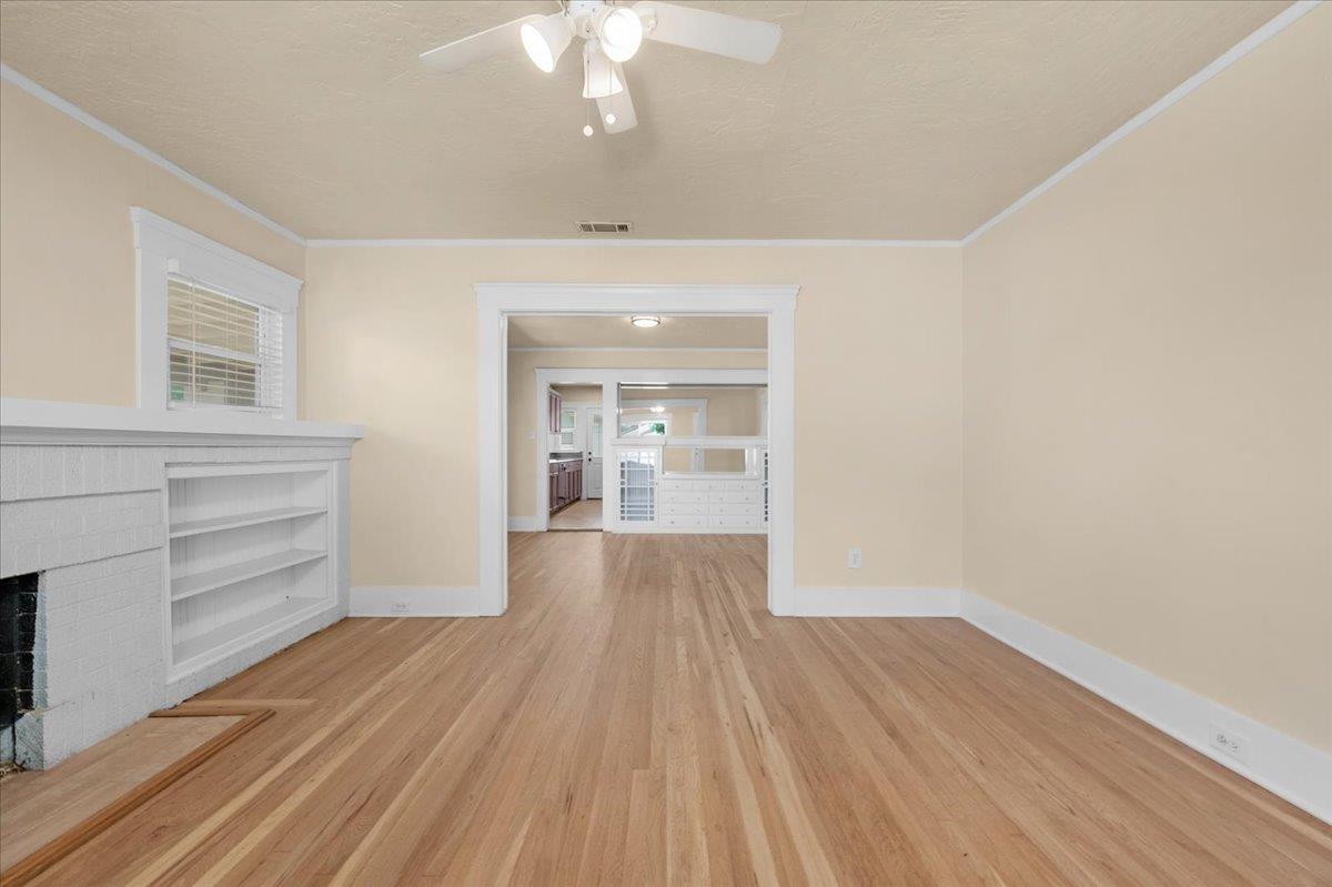 1235 N Thorne, Fresno, CA 93728
