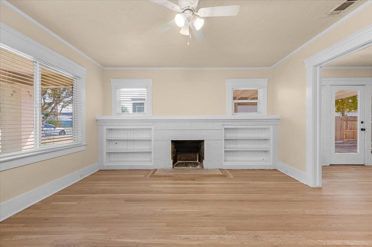 1235 N Thorne, Fresno, CA 93728
