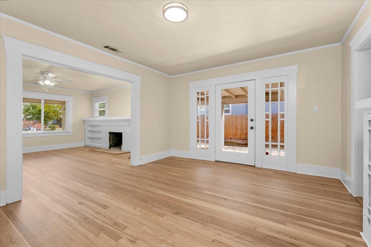 1235 N Thorne, Fresno, CA 93728