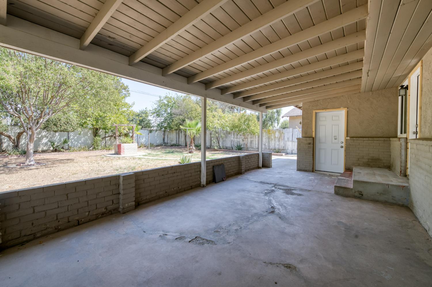 4156 N Warren Ave, Fresno, CA 93705