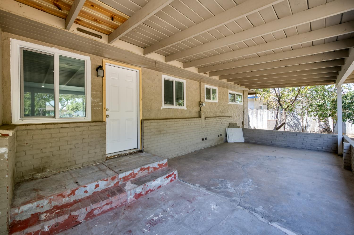 4156 N Warren Ave, Fresno, CA 93705