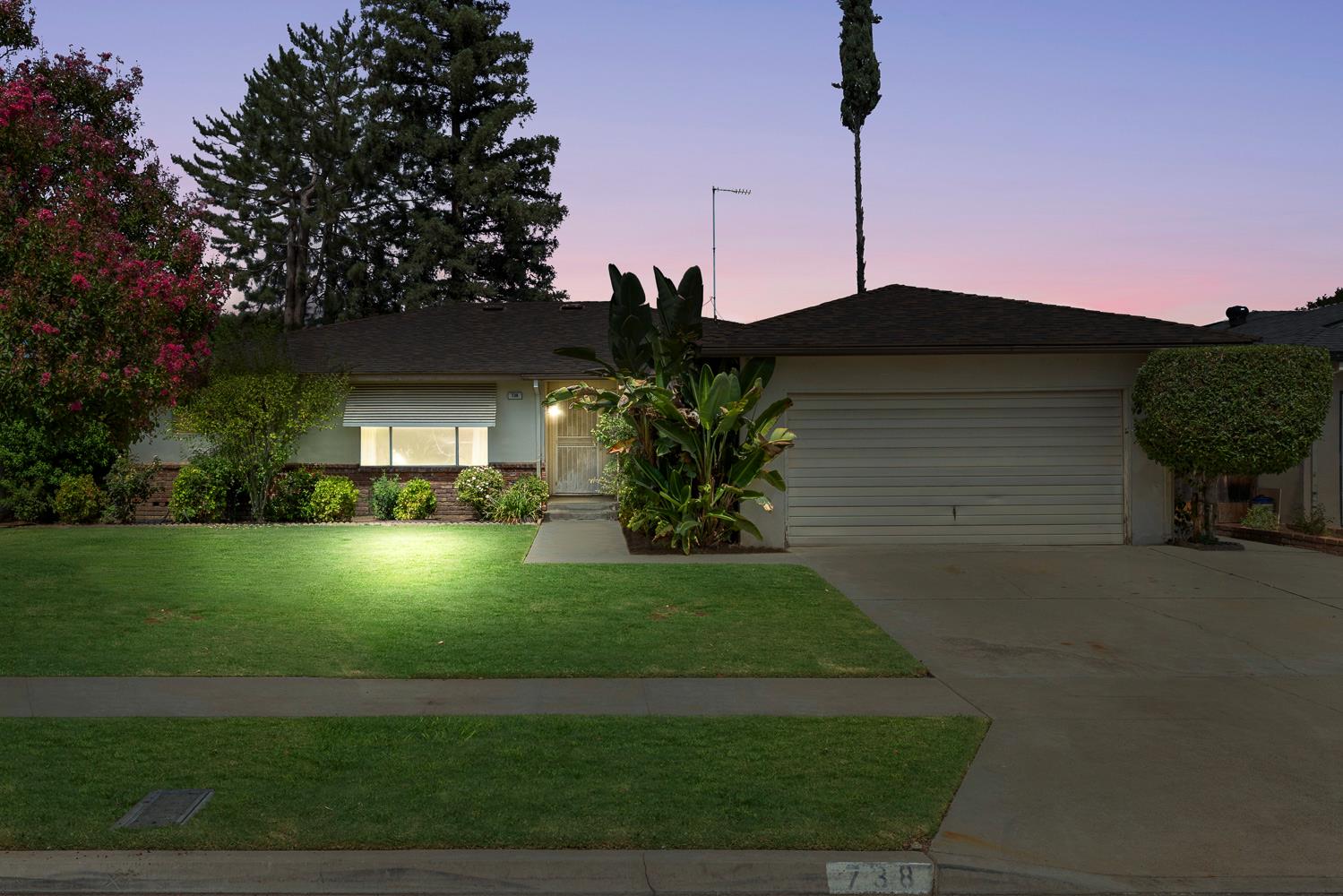 738 E Fremont Ave, Fresno, CA 93710