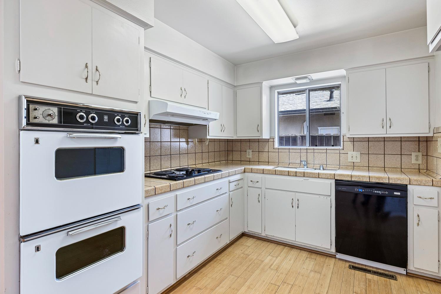 738 E Fremont Ave, Fresno, CA 93710