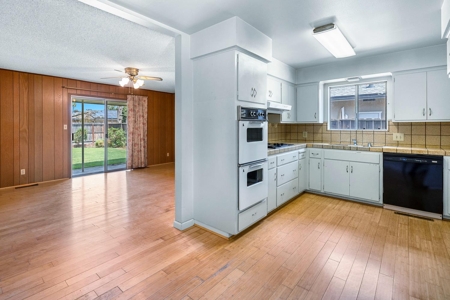 738 E Fremont Ave, Fresno, CA 93710