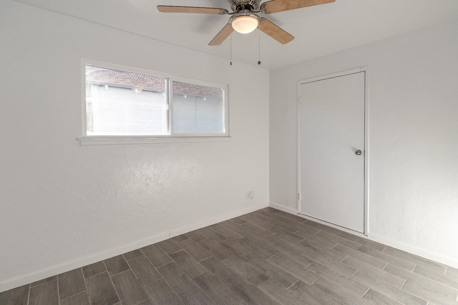 3625 E Bellaire Way, Fresno, CA 93726