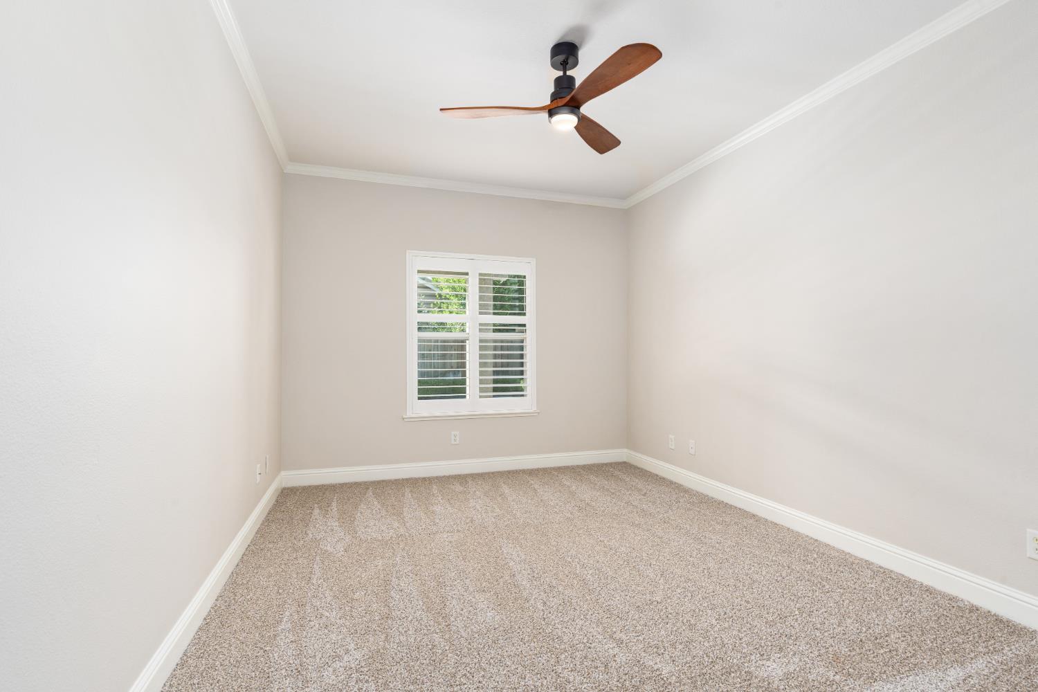 5049 W Locust Ave, Fresno, CA 93722