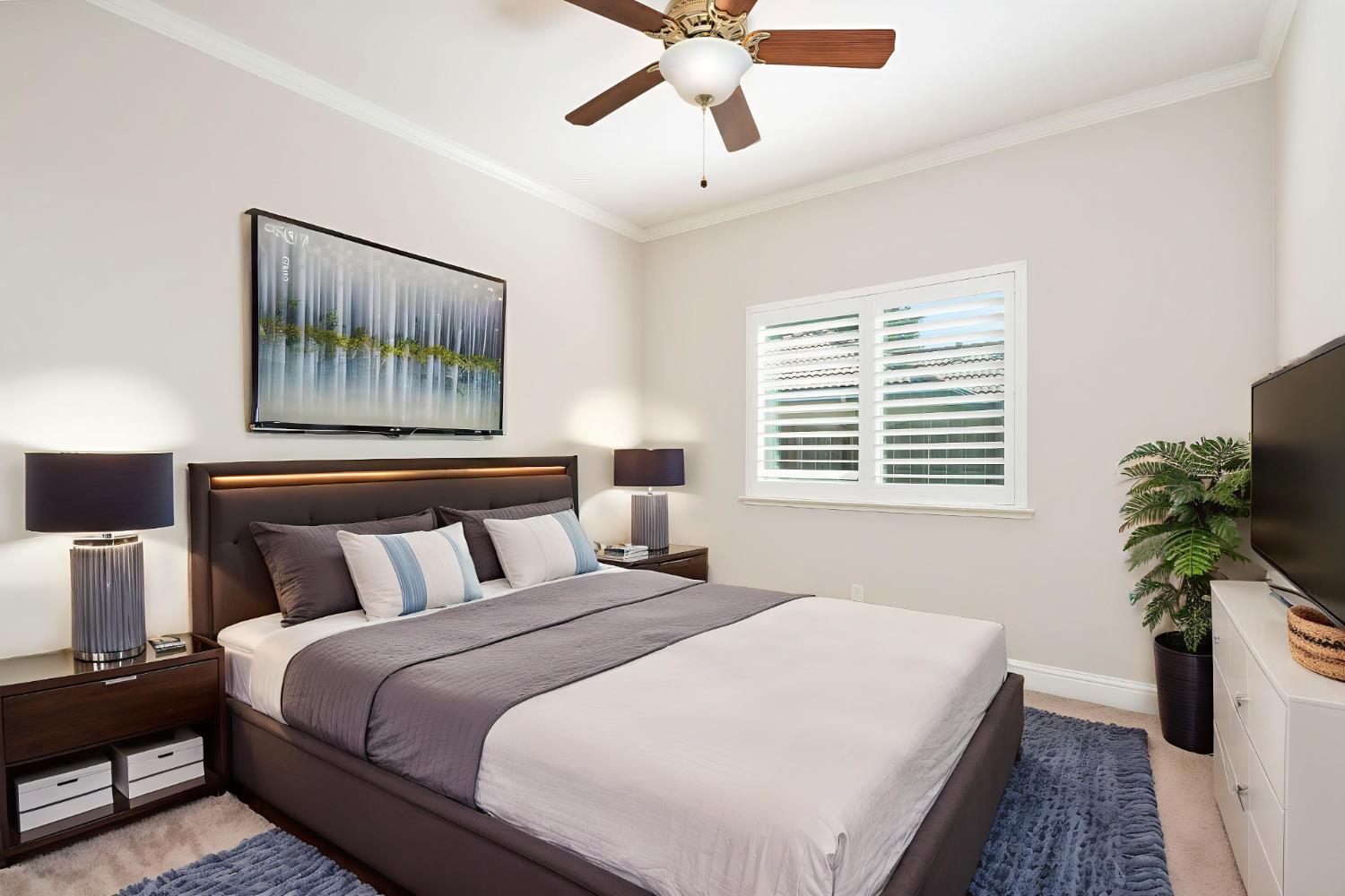 5049 W Locust Ave, Fresno, CA 93722