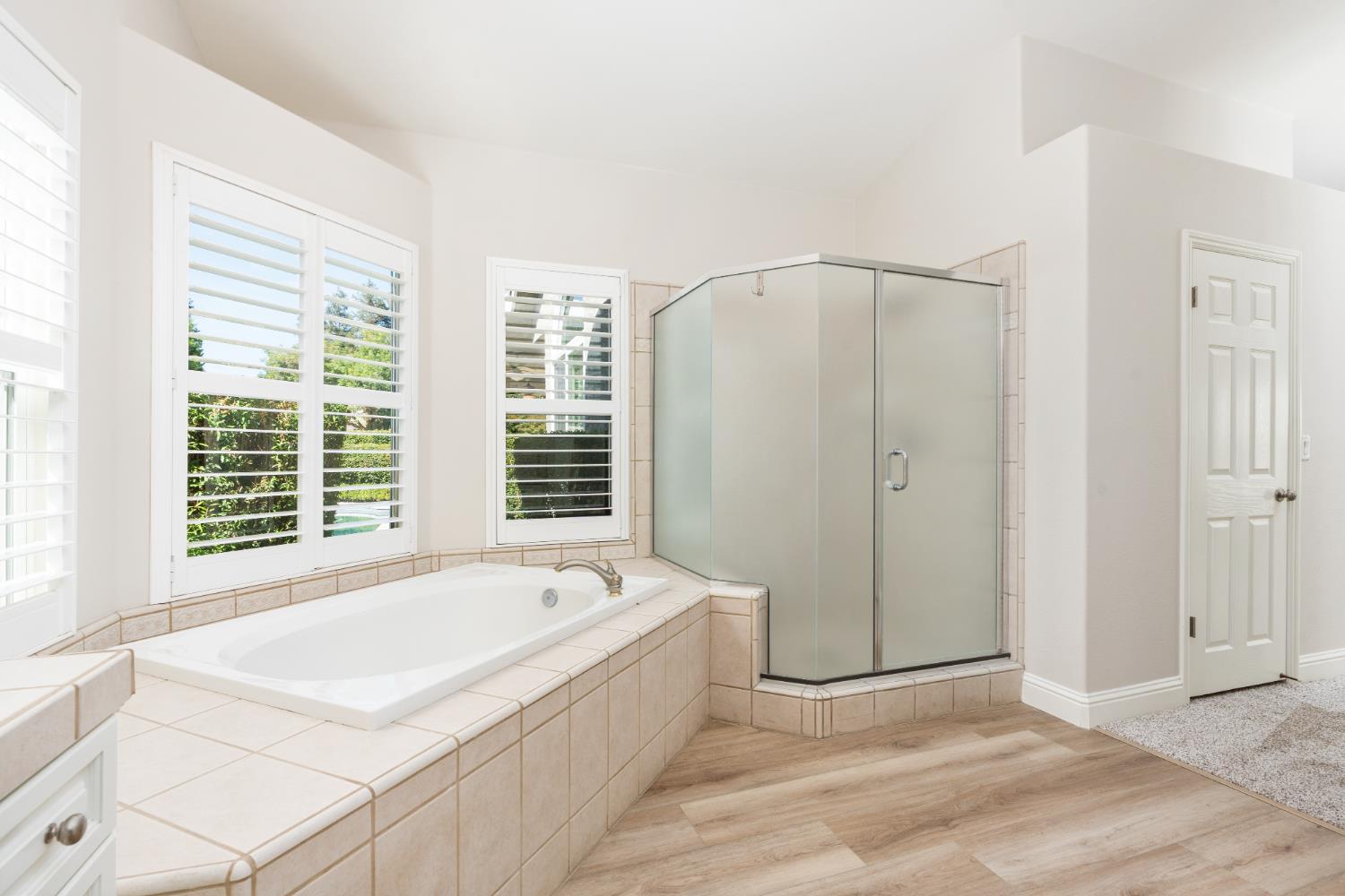 5049 W Locust Ave, Fresno, CA 93722
