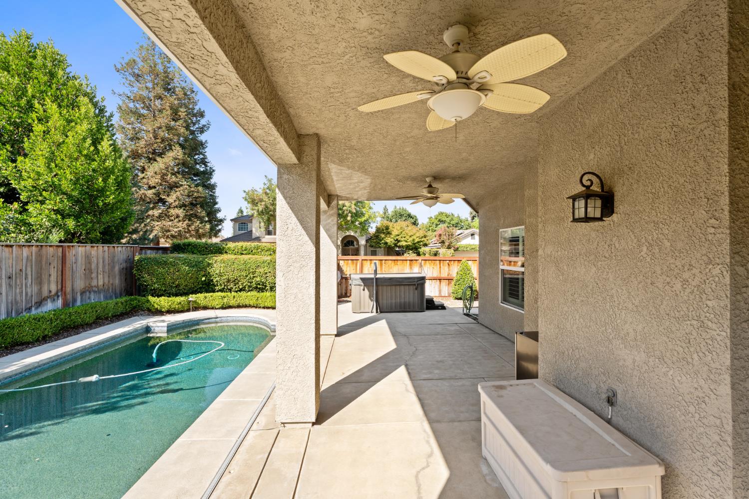 5049 W Locust Ave, Fresno, CA 93722