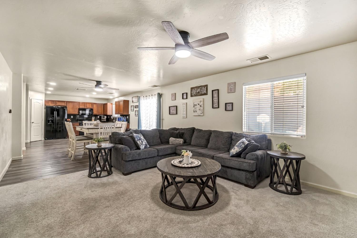 810 S Cypress Ave, Fresno, CA 93727