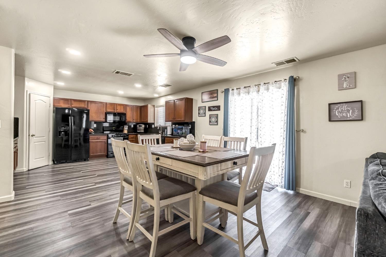 810 S Cypress Ave, Fresno, CA 93727