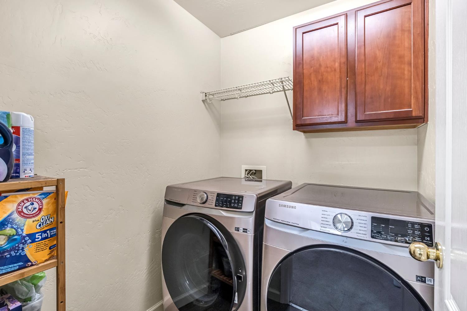810 S Cypress Ave, Fresno, CA 93727