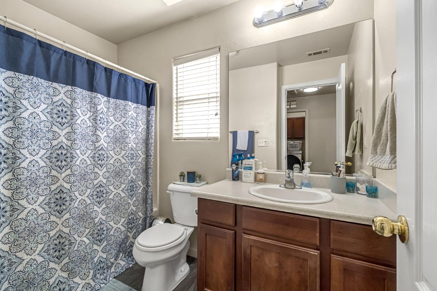 810 S Cypress Ave, Fresno, CA 93727