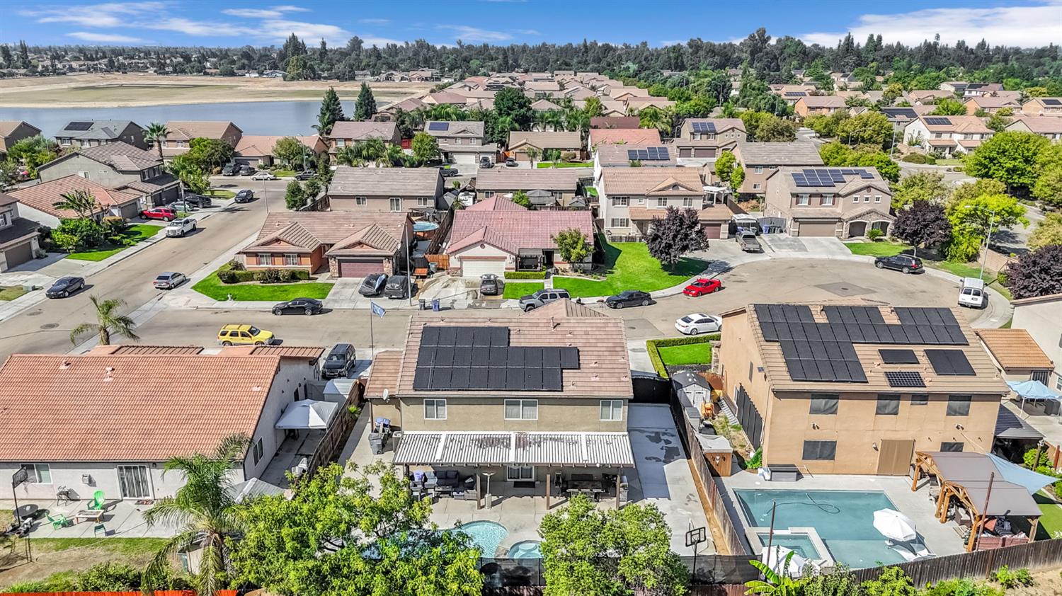 810 S Cypress Ave, Fresno, CA 93727
