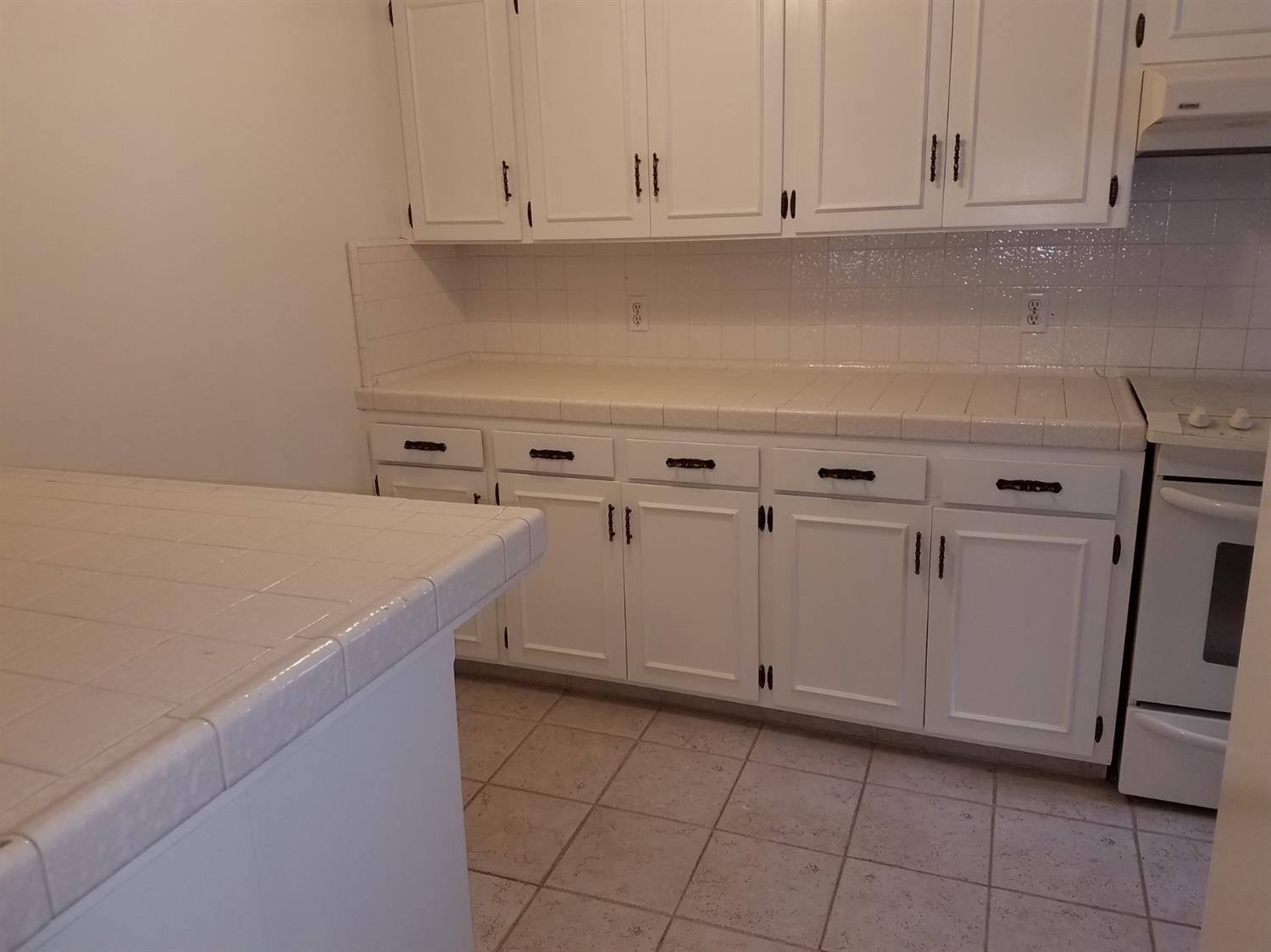 36 E Cortland Ave, Fresno, CA 93704