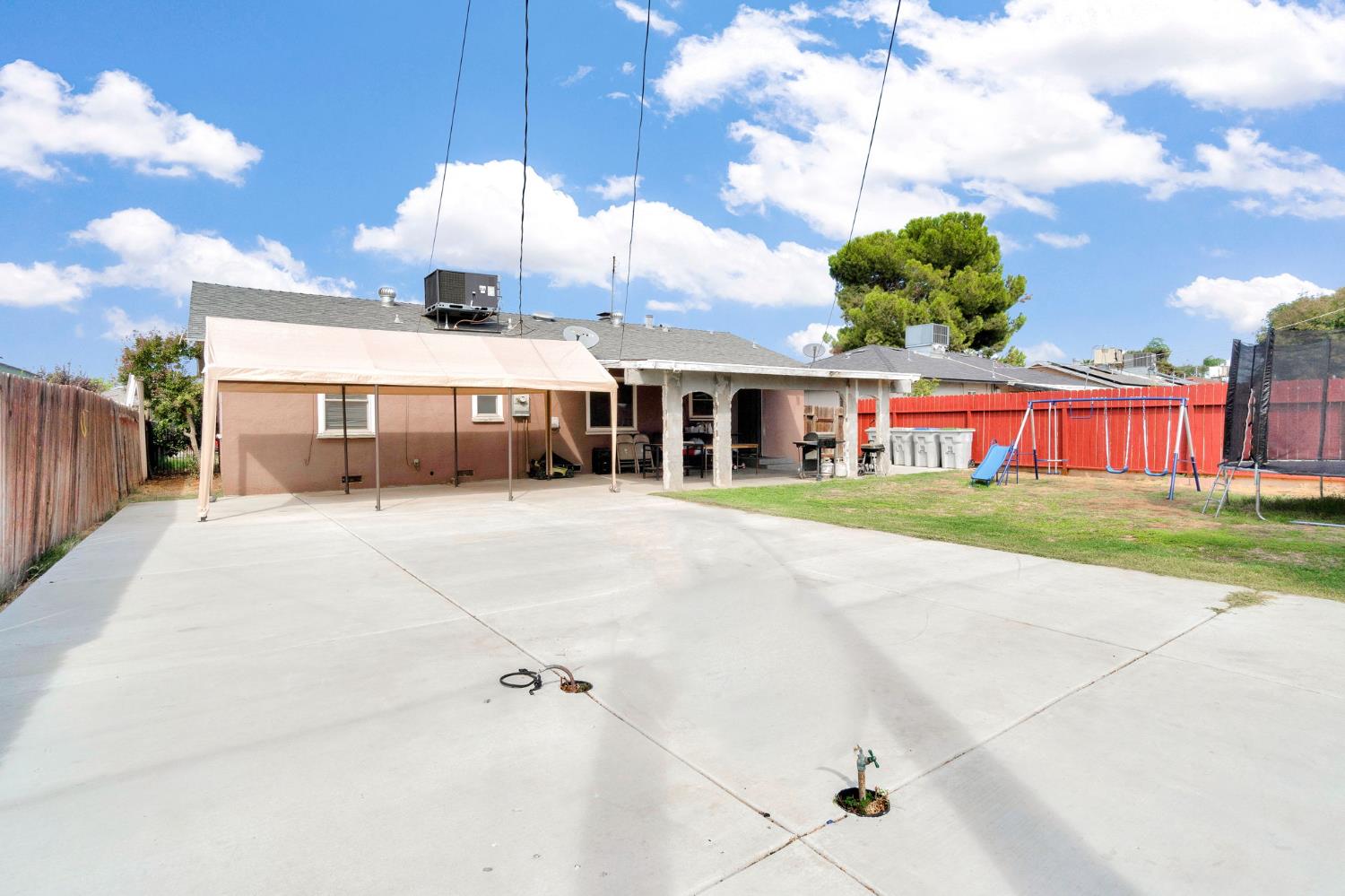 4054 Arden Dr S, Fresno, CA 93703