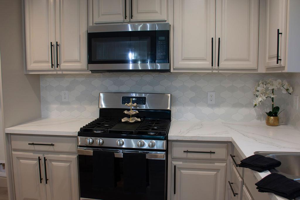 3055 E Olney Ave, Fresno, CA 93725