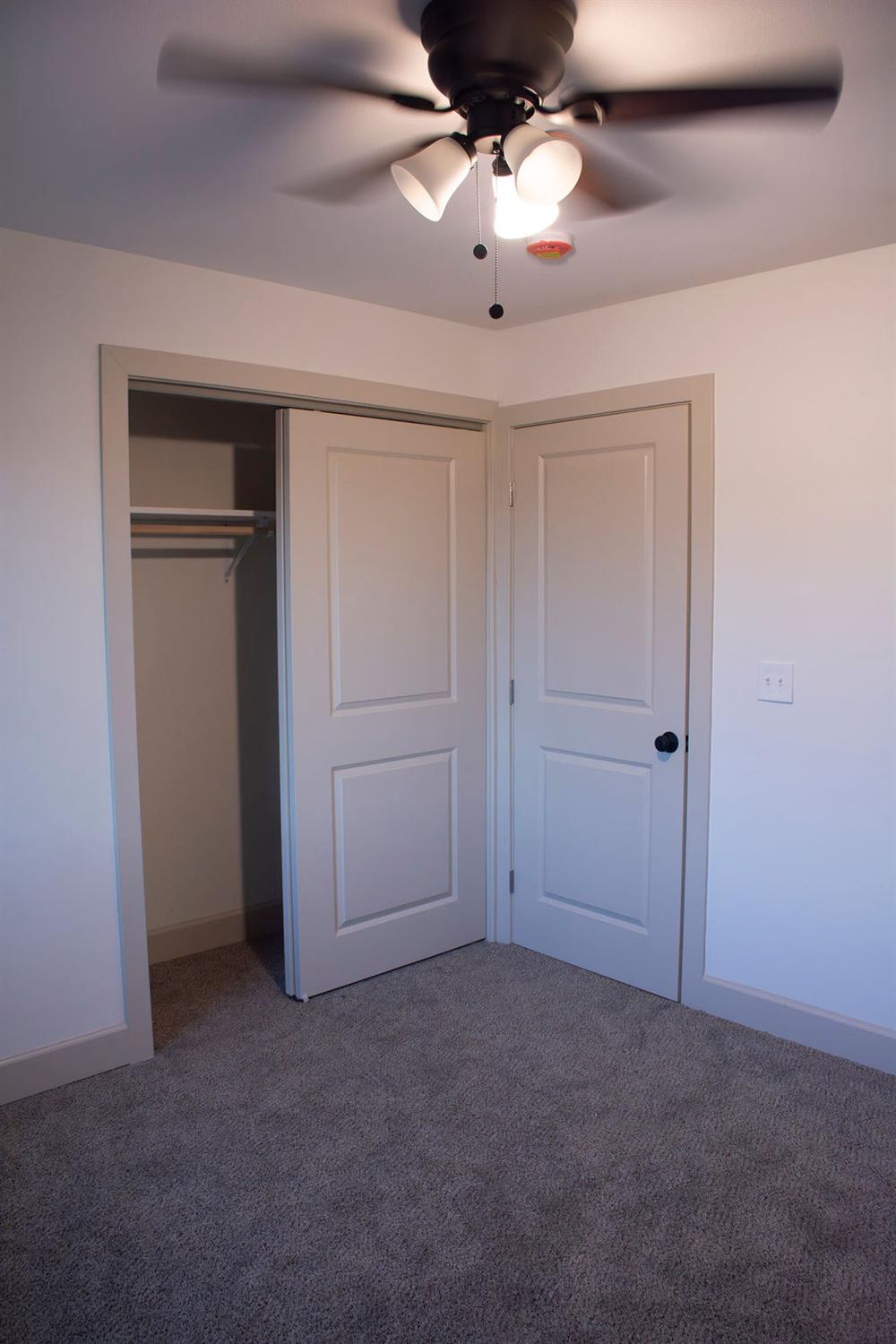 3055 E Olney Ave, Fresno, CA 93725