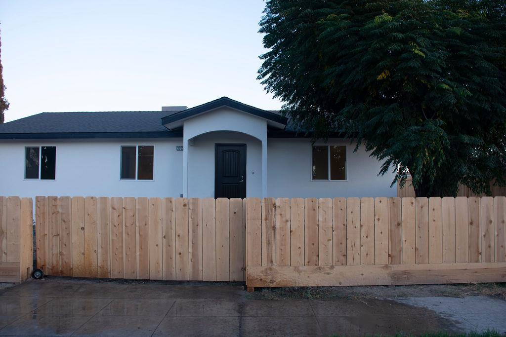3055 E Olney Ave, Fresno, CA 93725