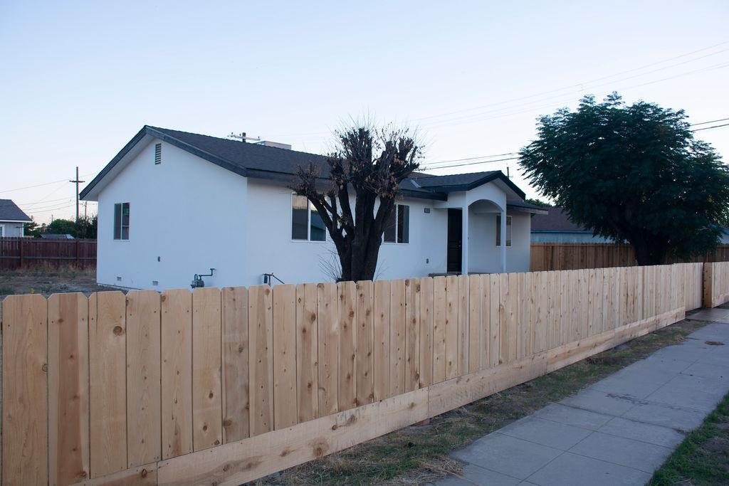 3055 E Olney Ave, Fresno, CA 93725