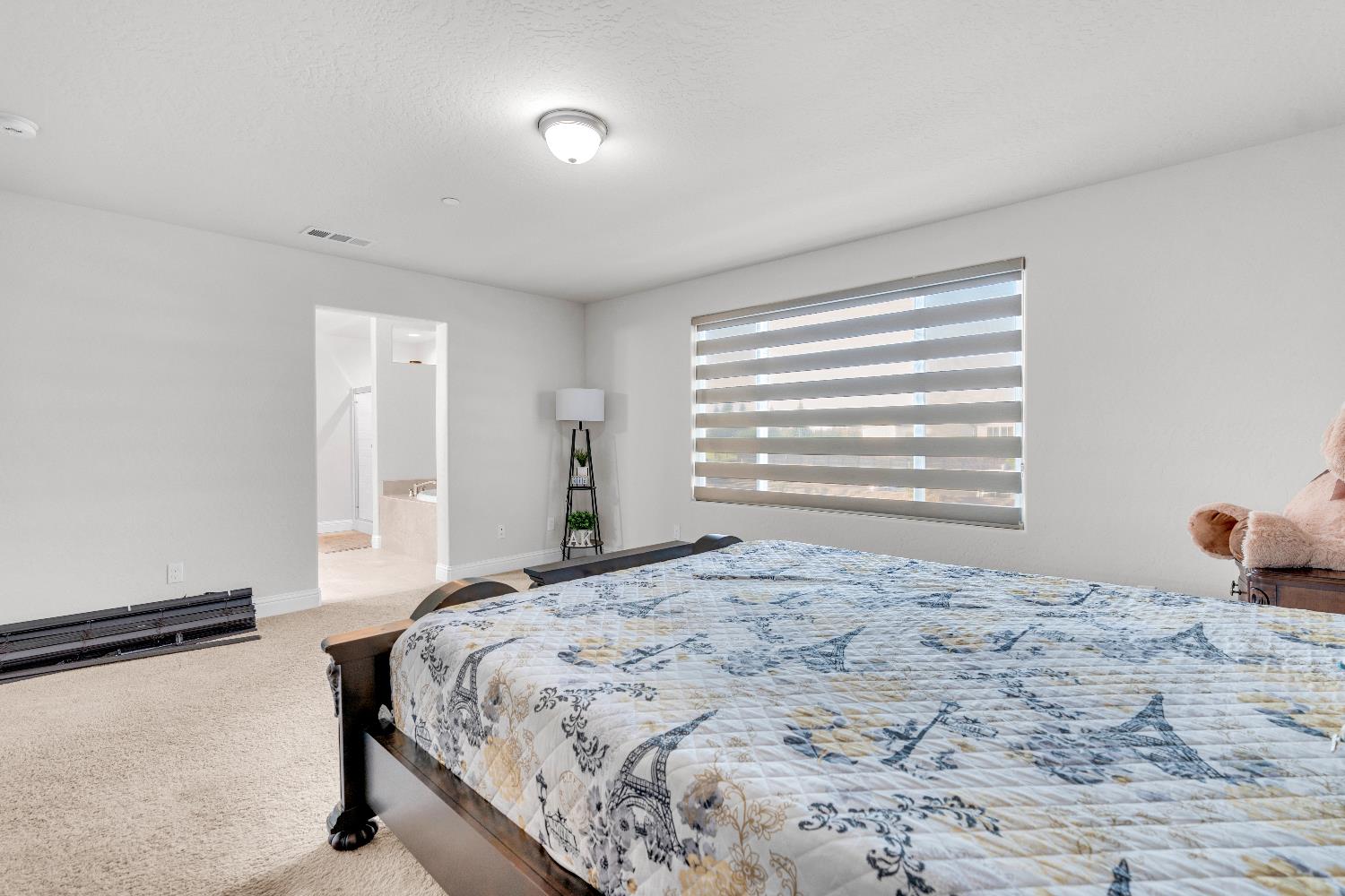 6466 W Richert Ave, Fresno, CA 93723