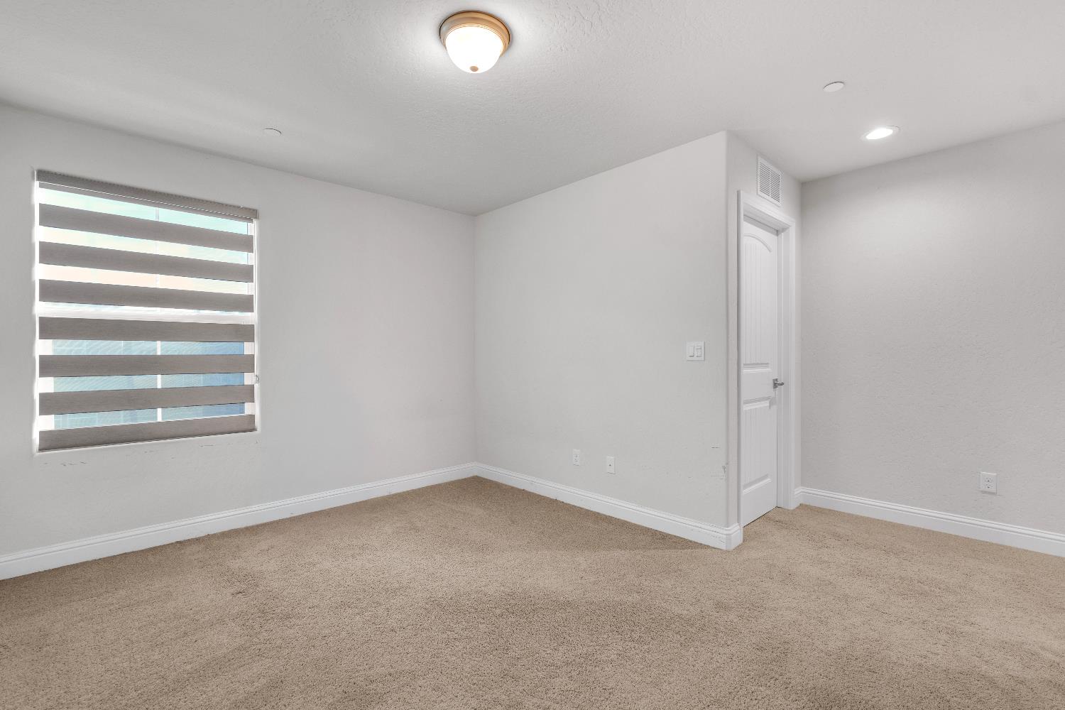 6466 W Richert Ave, Fresno, CA 93723