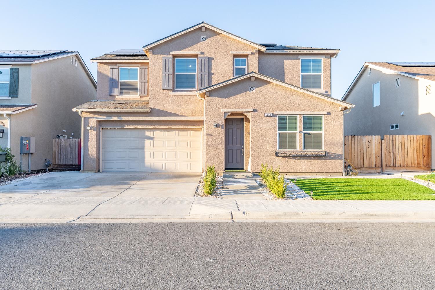 6466 W Richert Ave, Fresno, CA 93723