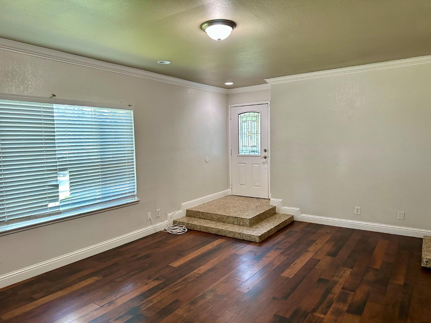 5683 N Rafael, Fresno, CA 93711