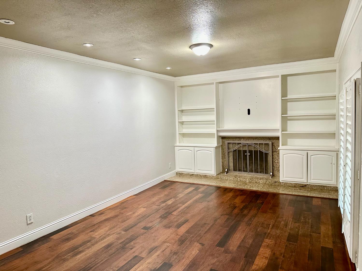 5683 N Rafael, Fresno, CA 93711