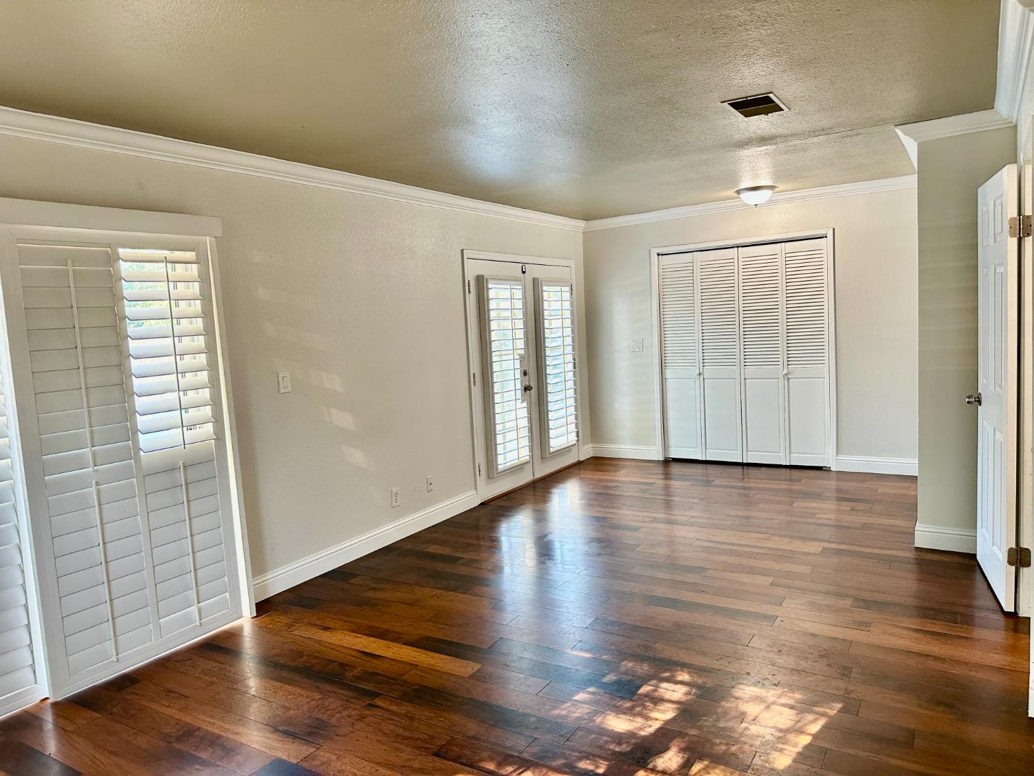 5683 N Rafael, Fresno, CA 93711