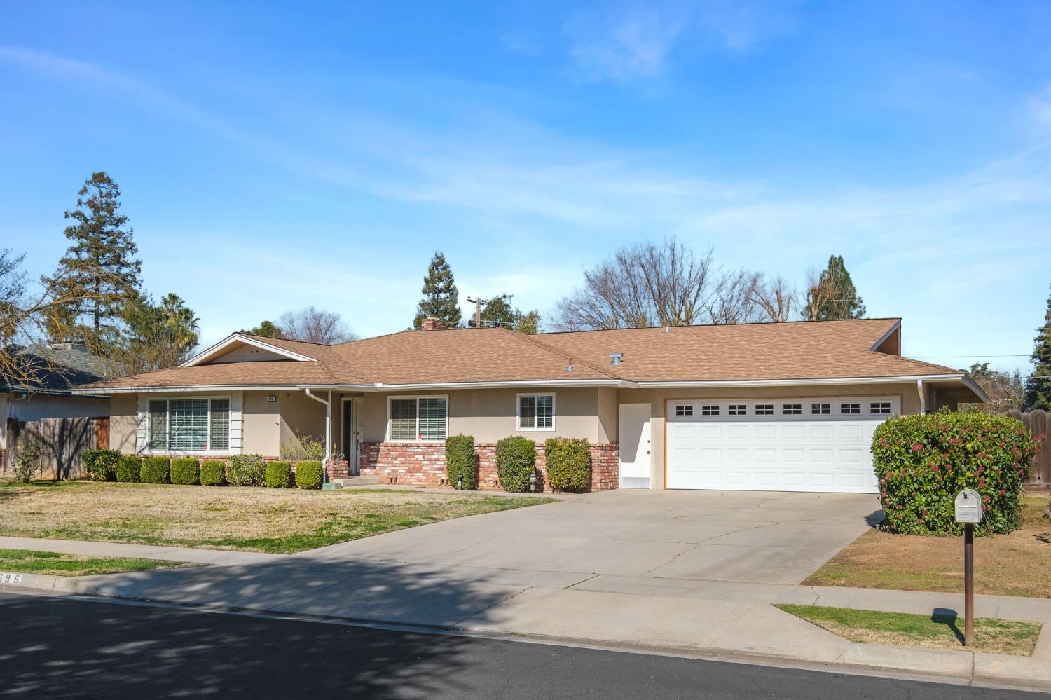 696 W Celeste Ave, Fresno, CA 93704