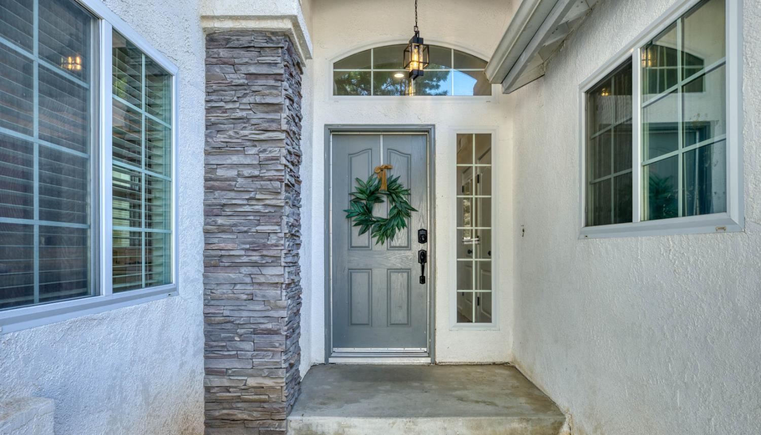 2925 E Eclipse Ave, Fresno, CA 93720