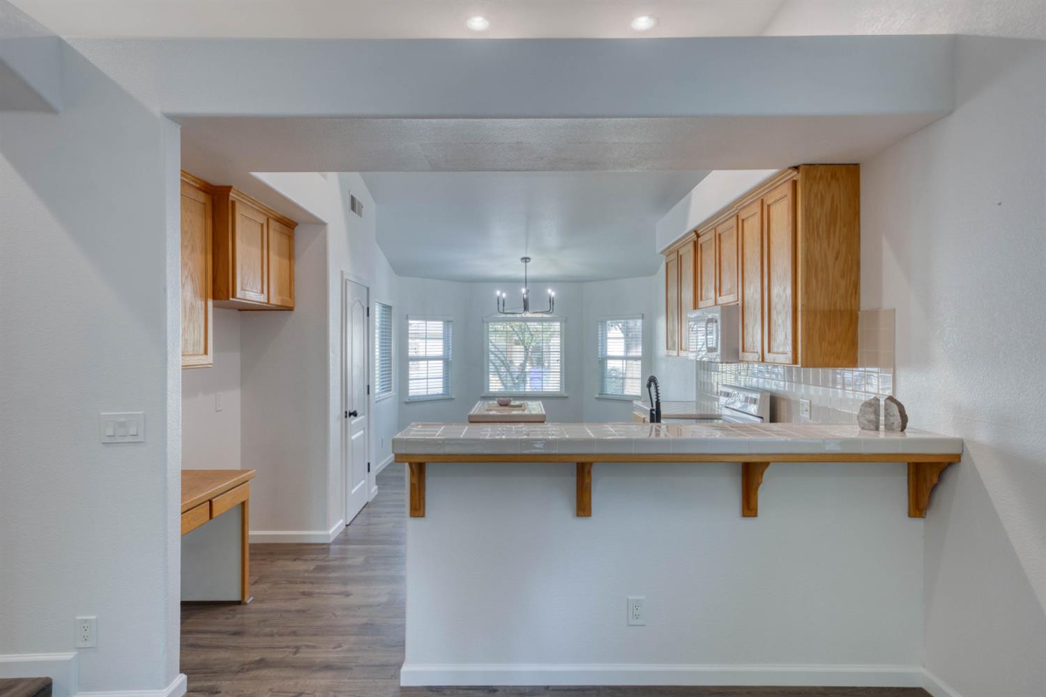 2925 E Eclipse Ave, Fresno, CA 93720