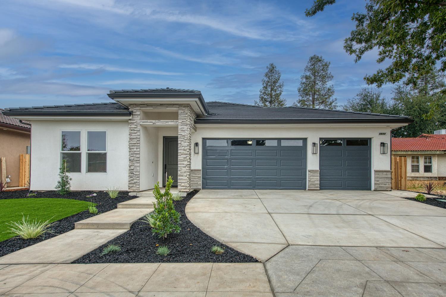 5688 W Mesa Ave, Fresno, CA 93722