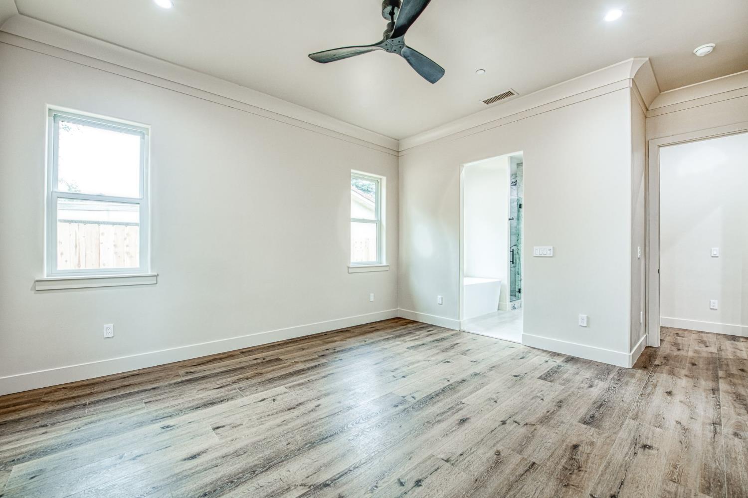 5688 W Mesa Ave, Fresno, CA 93722