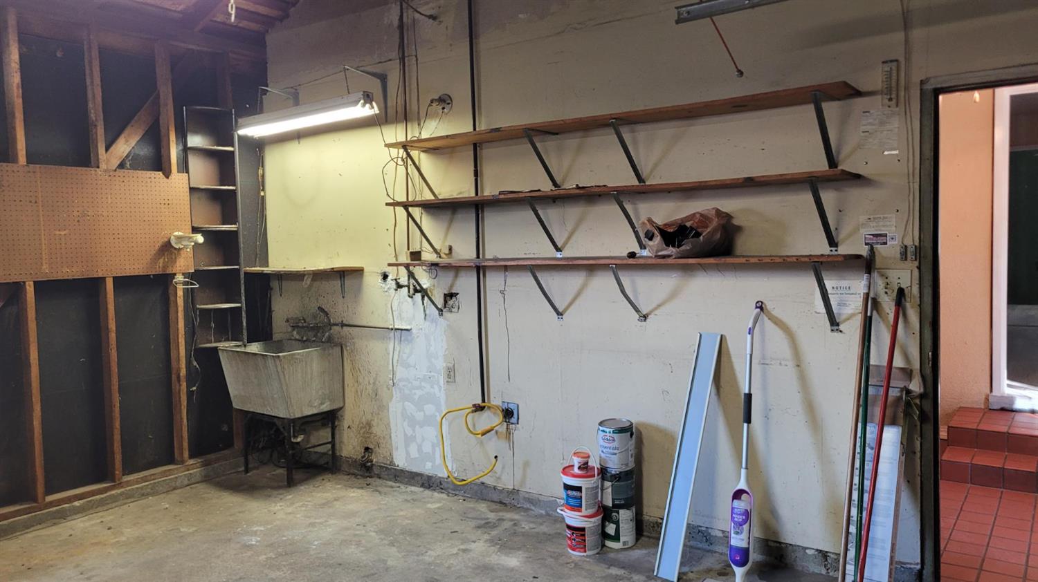 4259 N 4Th St, Fresno, CA 93726