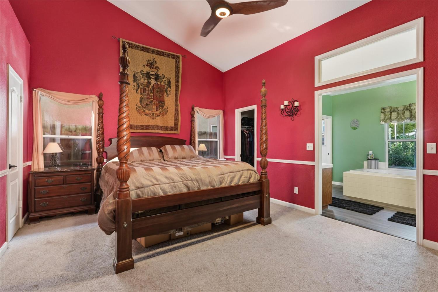 2656 E Lester Ave, Fresno, CA 93720