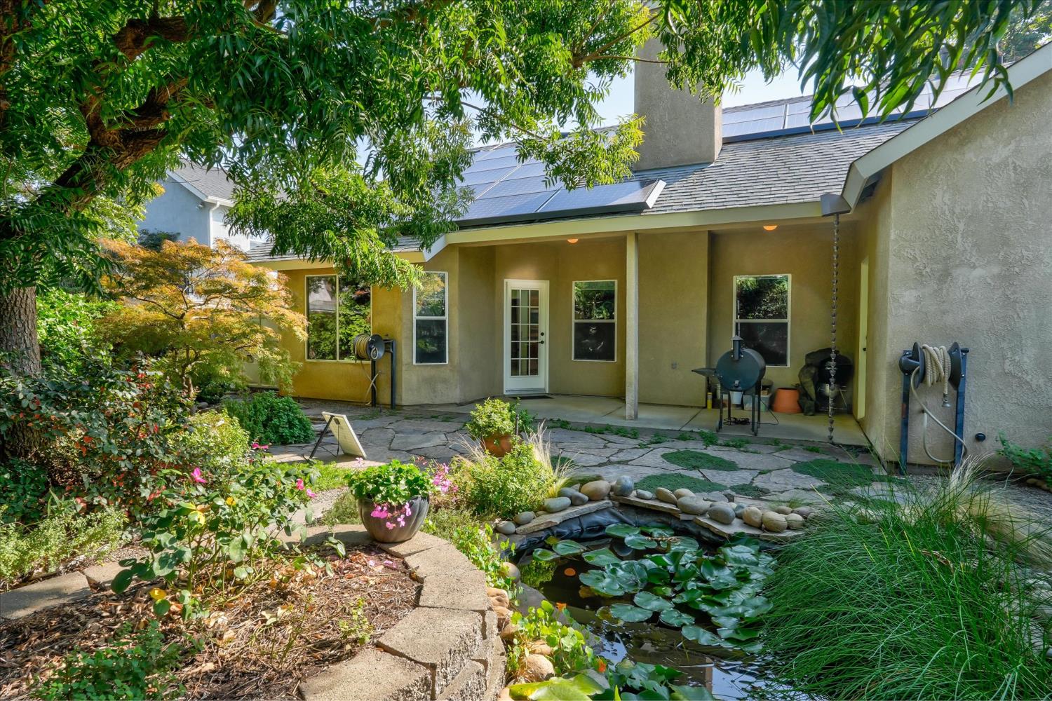 2656 E Lester Ave, Fresno, CA 93720