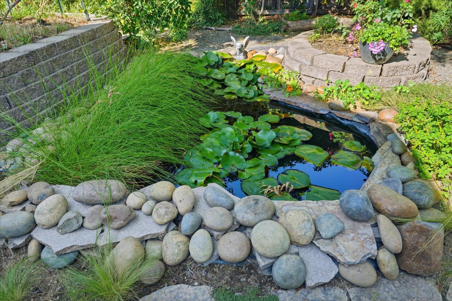 2656 E Lester Ave, Fresno, CA 93720