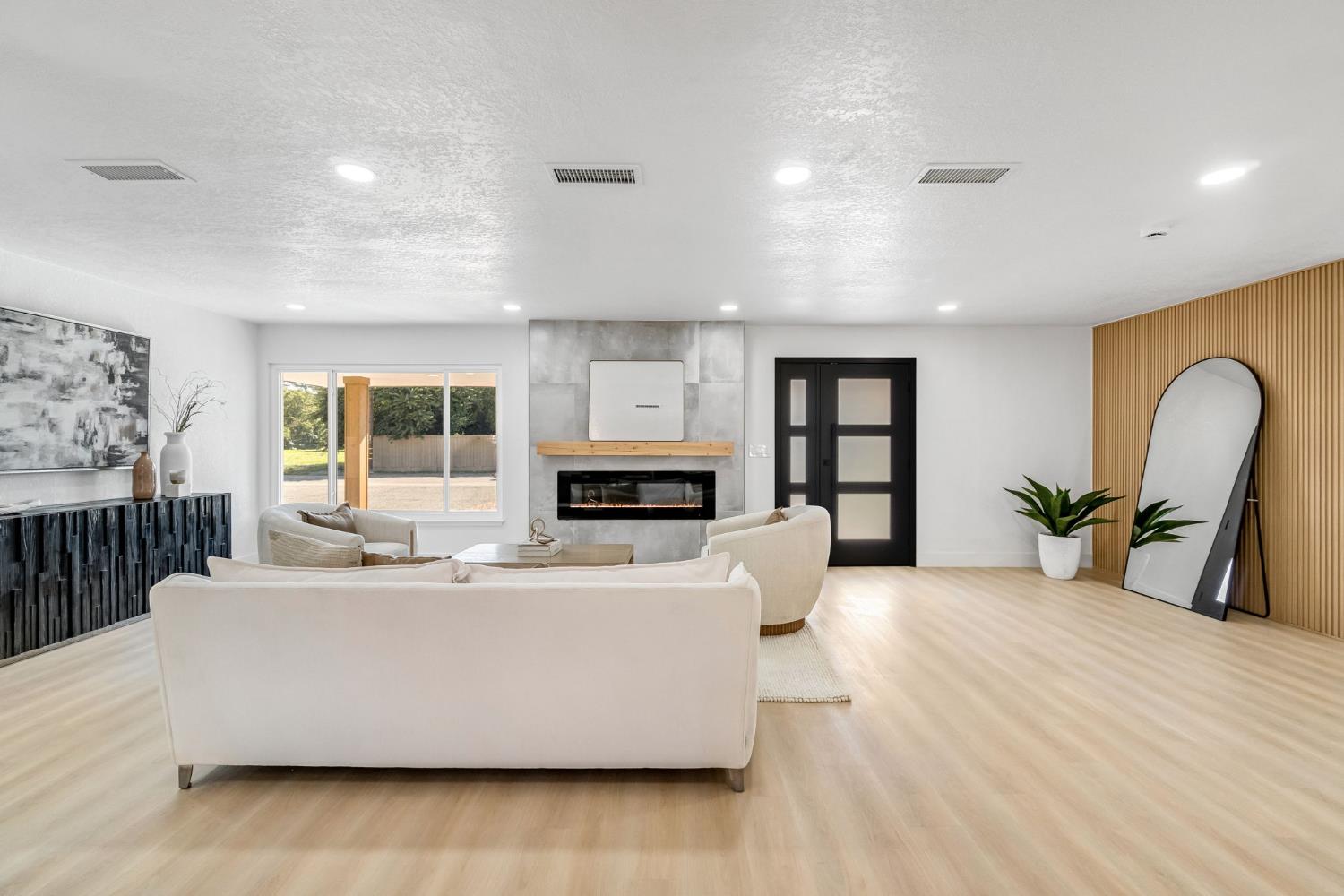 2234 W San Madele, Fresno, CA 93711