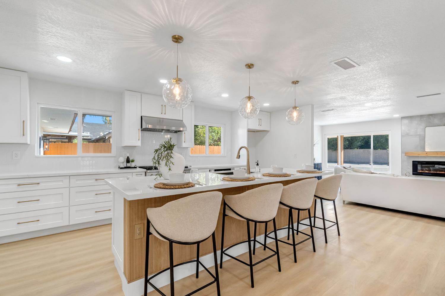 2234 W San Madele, Fresno, CA 93711