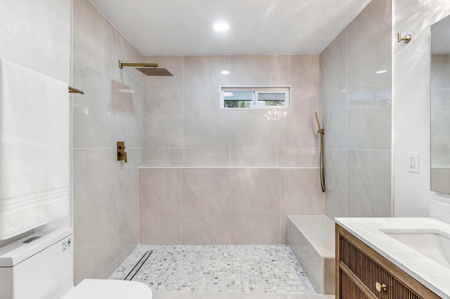 2234 W San Madele, Fresno, CA 93711