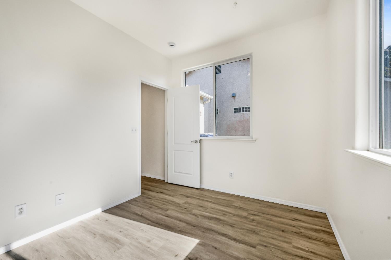 3681 W Pomegranate Ln, Fresno, CA 93711