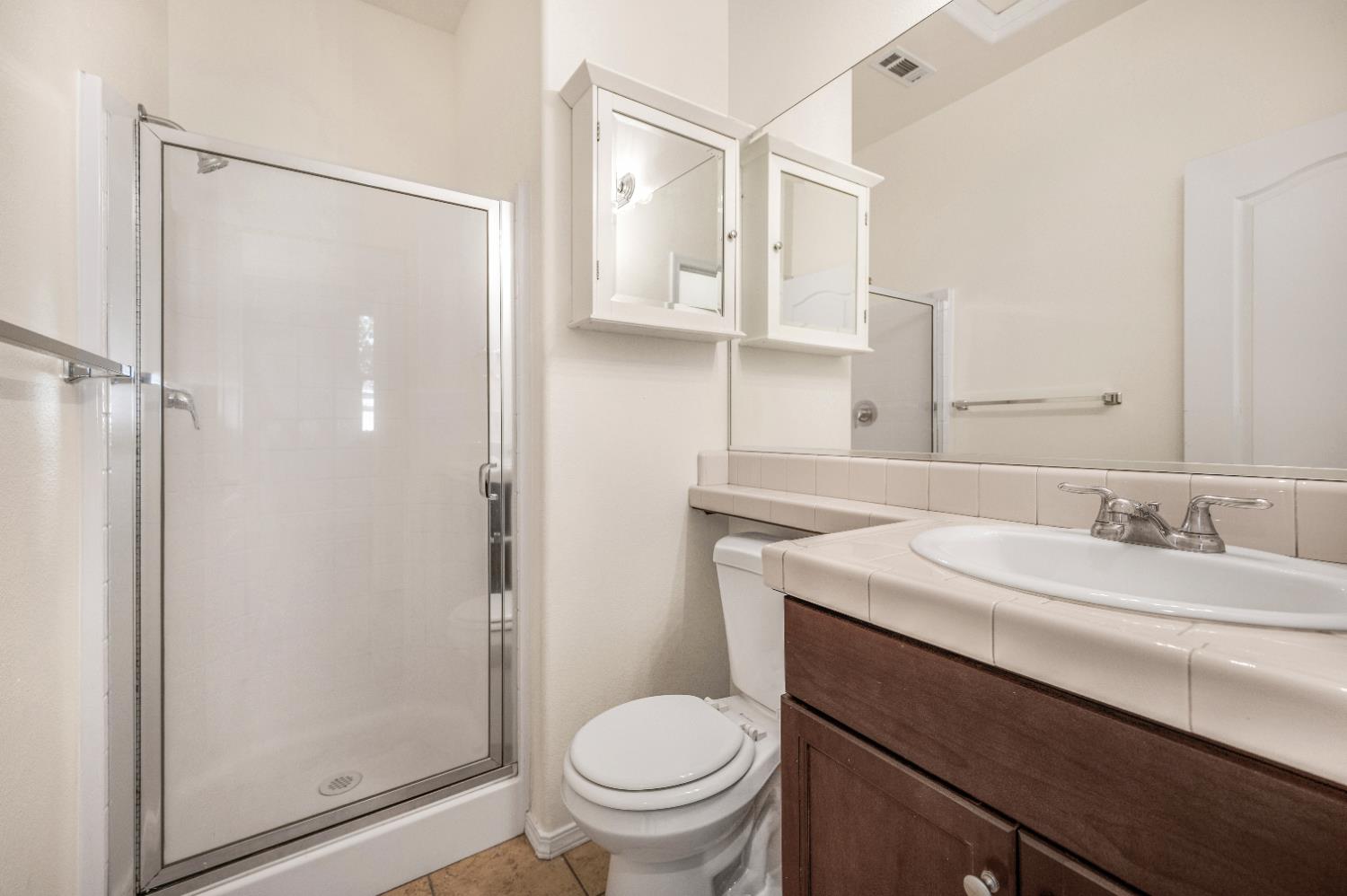 3681 W Pomegranate Ln, Fresno, CA 93711