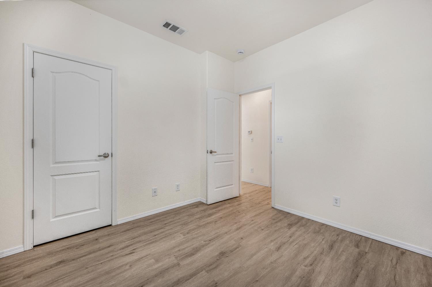 3681 W Pomegranate Ln, Fresno, CA 93711