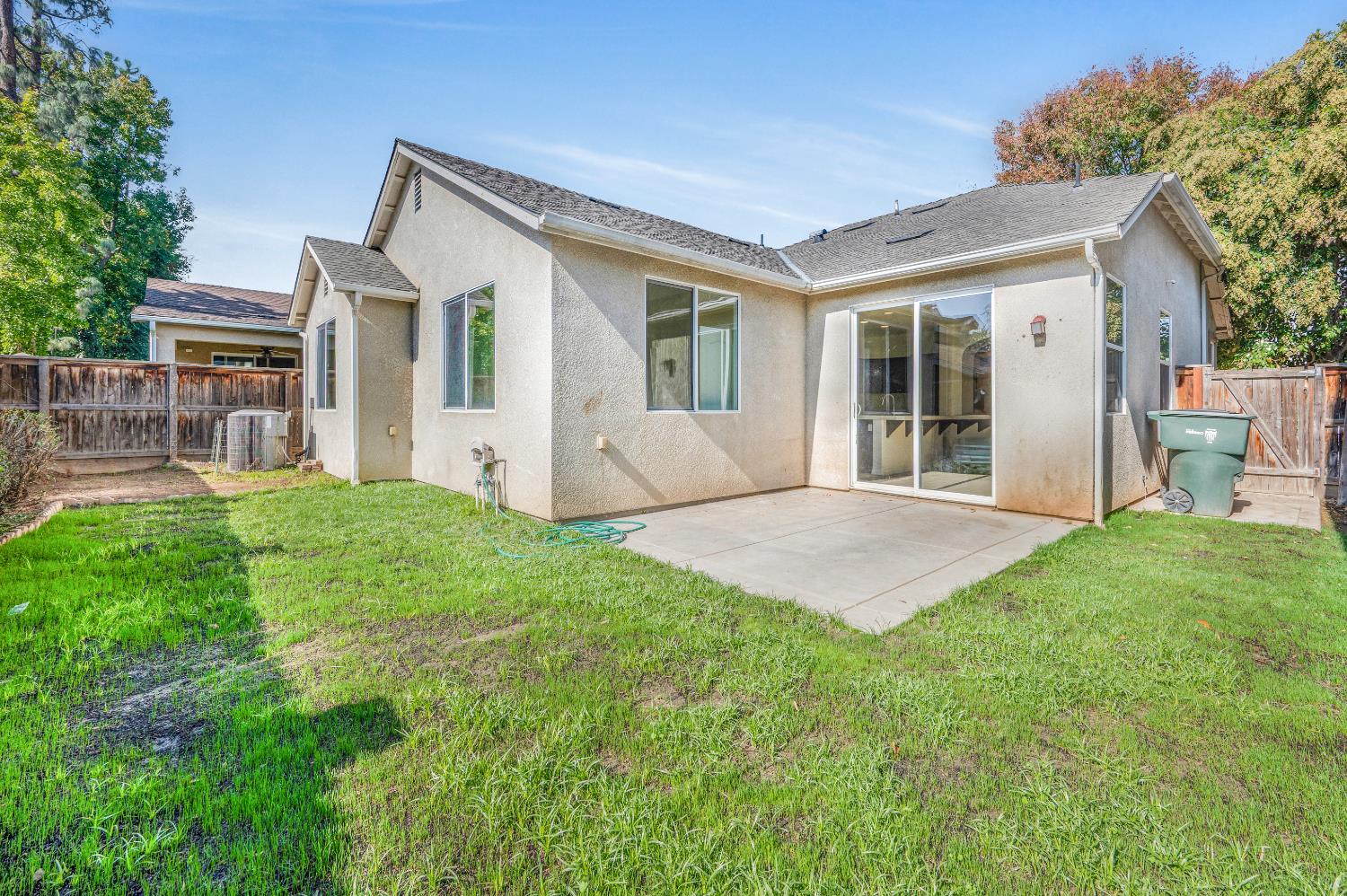 3681 W Pomegranate Ln, Fresno, CA 93711