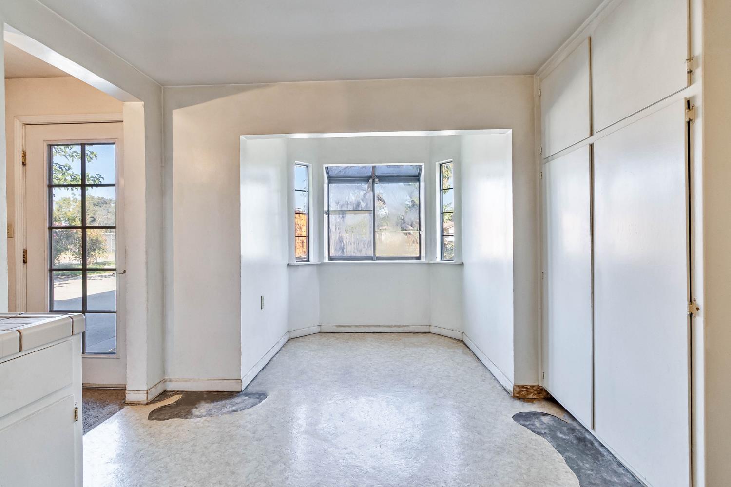 5132 E Washington Ave, Fresno, CA 93727