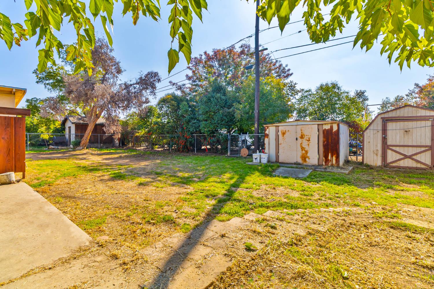 5132 E Washington Ave, Fresno, CA 93727